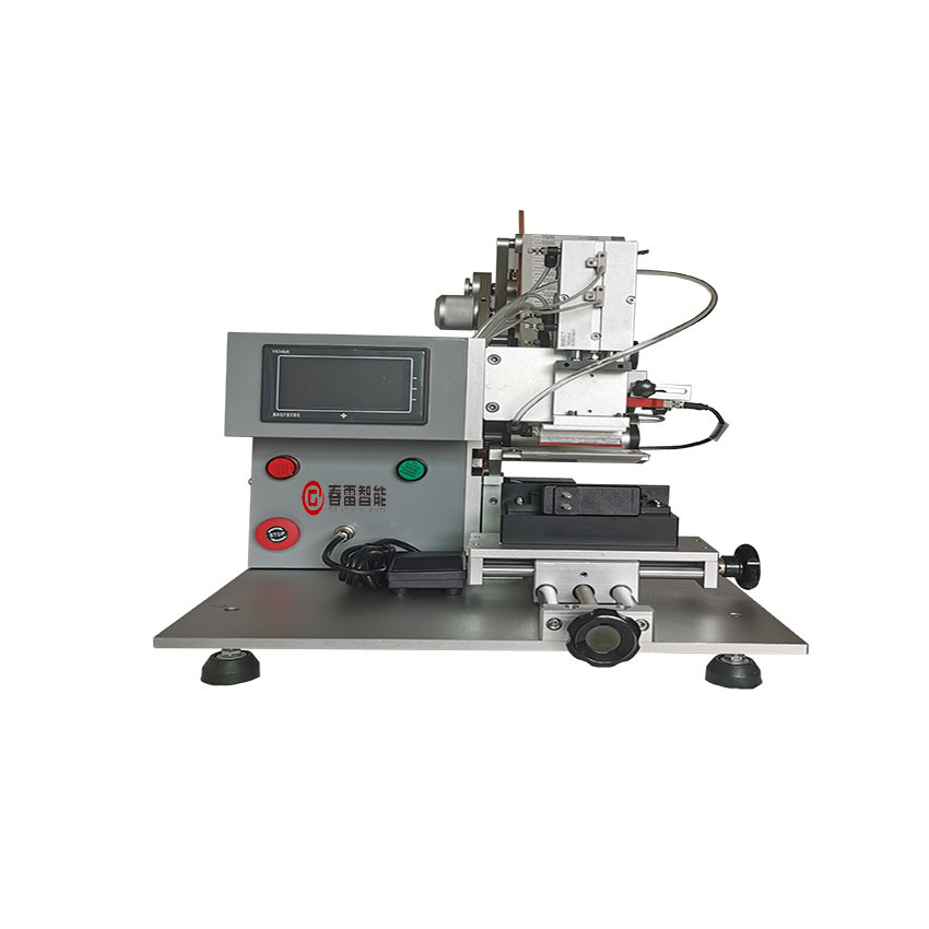 Semi - awtomatikong anti counterfeiting plane labeling machine